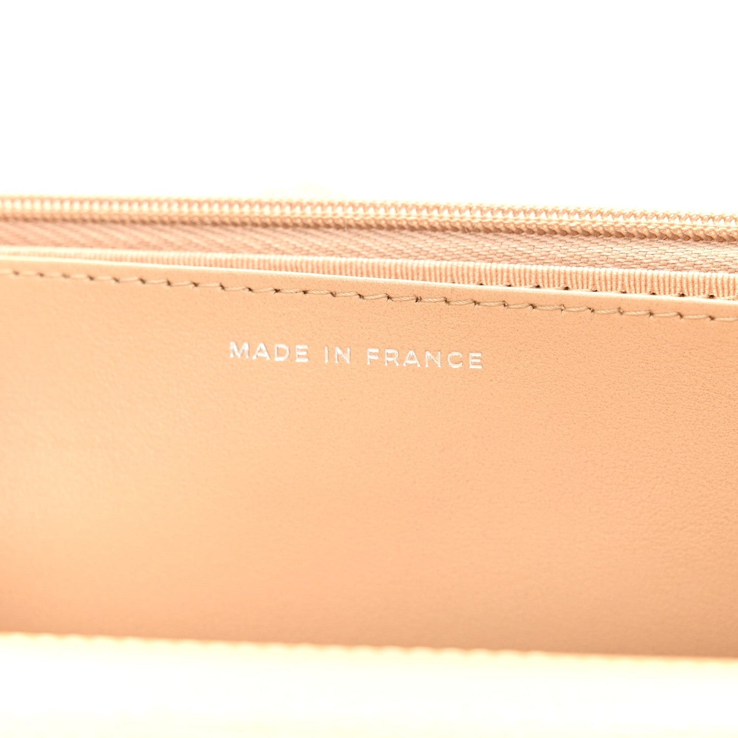 Caviar Quilted Wallet on Chain WOC Beige