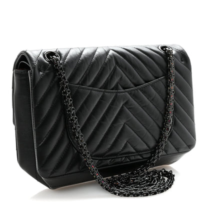 Aged Calfskin Chevron Quilted 2.55 Reissue 225 Flap So Black