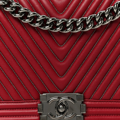 Calfskin Chevron Quilted Large Chain Boy Flap Red
