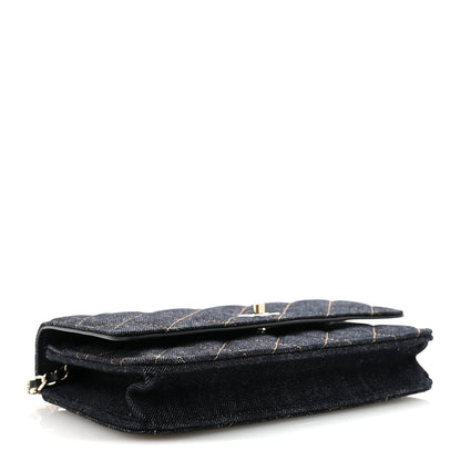 Denim Quilted CC Turnlock Wallet On Chain WOC Dark Blue Orange