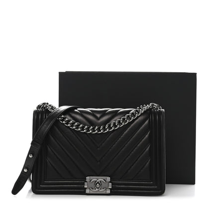 Calfskin Chevron Quilted New Medium Boy Flap Black