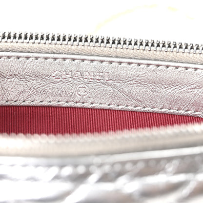 Metallic Lambskin Calfskin Quilted Small Gabrielle Clutch With Chain Silver
