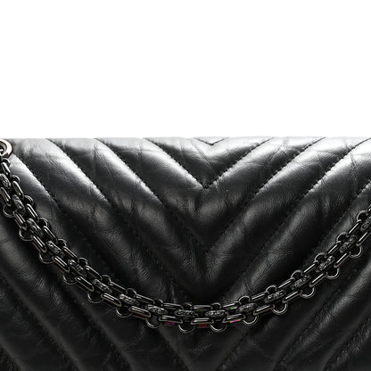 Aged Calfskin Chevron Quilted 2.55 Reissue 225 Flap So Black