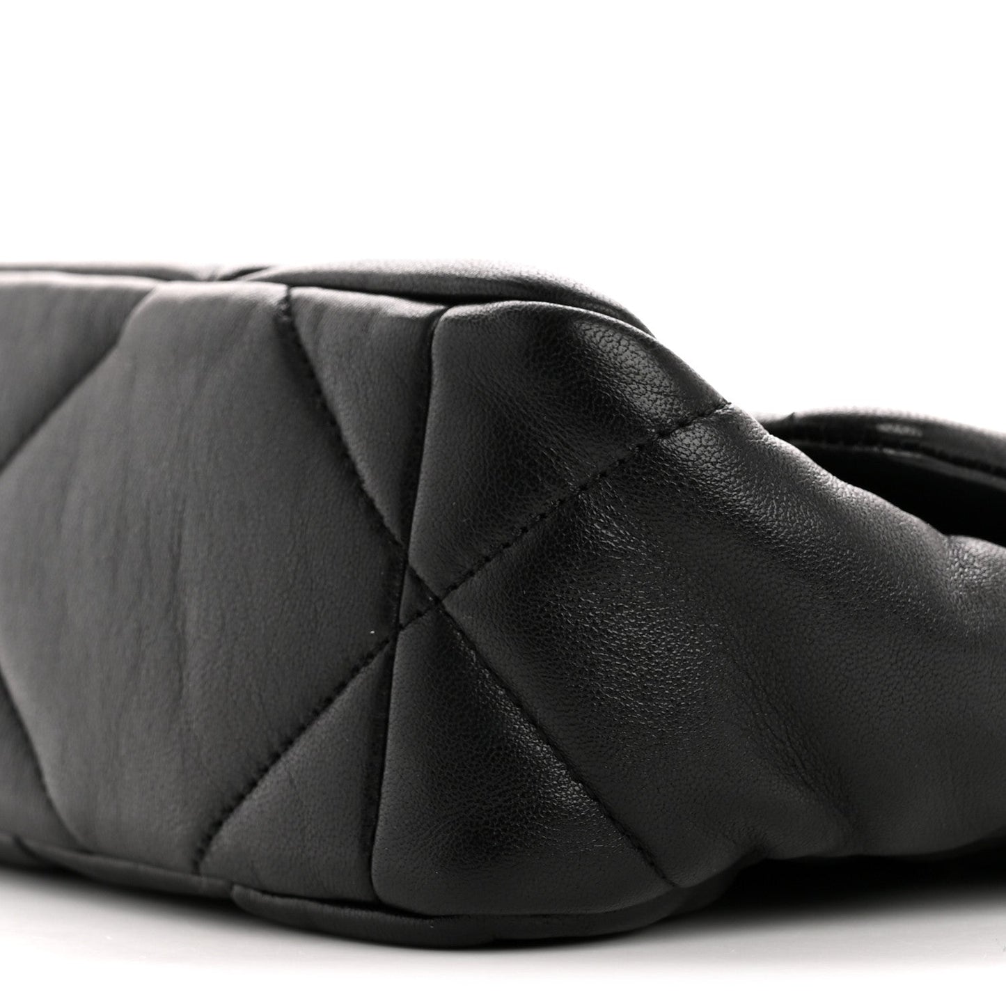 Lambskin Quilted Medium Chanel 19 Flap Black