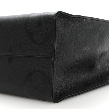 Empreinte Monogram Giant Onthego MM Black